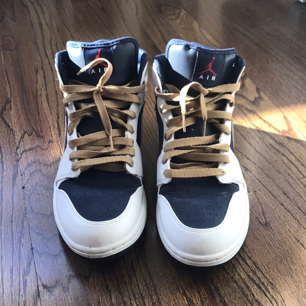 Nike Jordan 1s